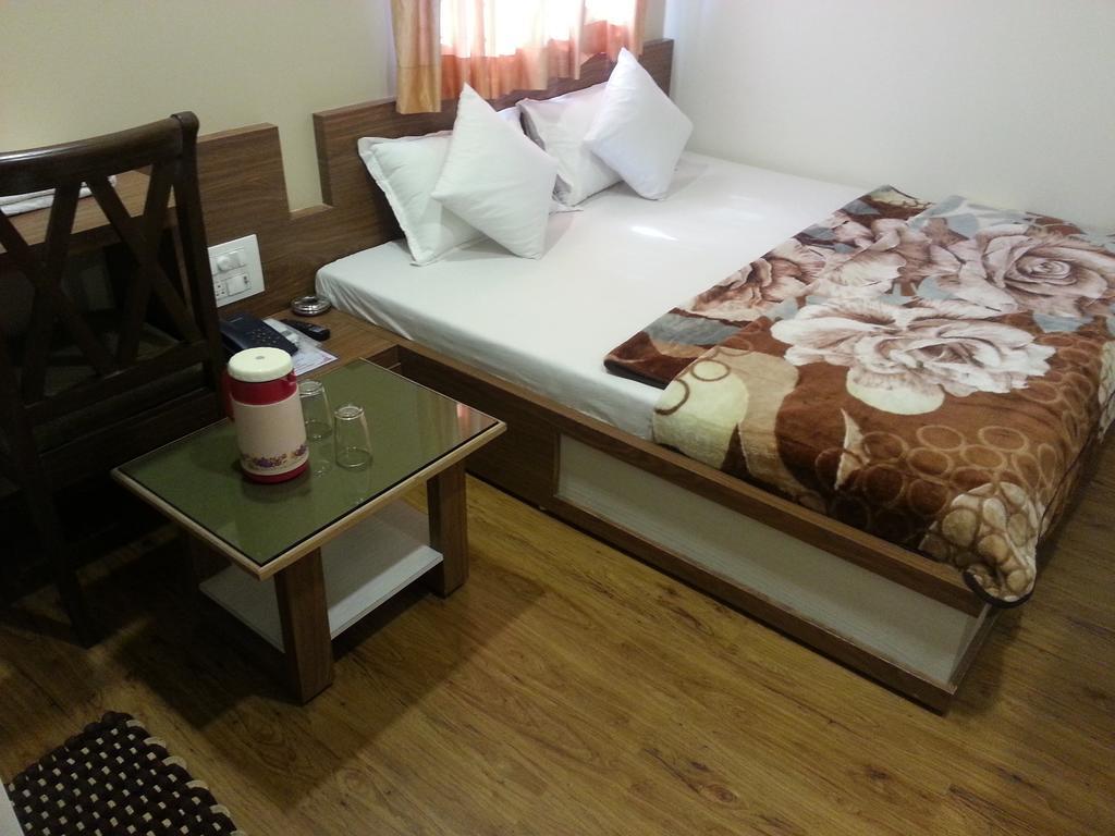 Hotel Oasis Bombay Chambre photo